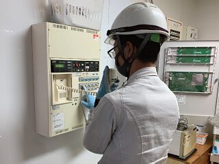 非常放送設備工事の現場写真