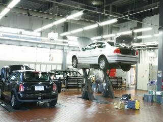 BMW Premium Selection 観音